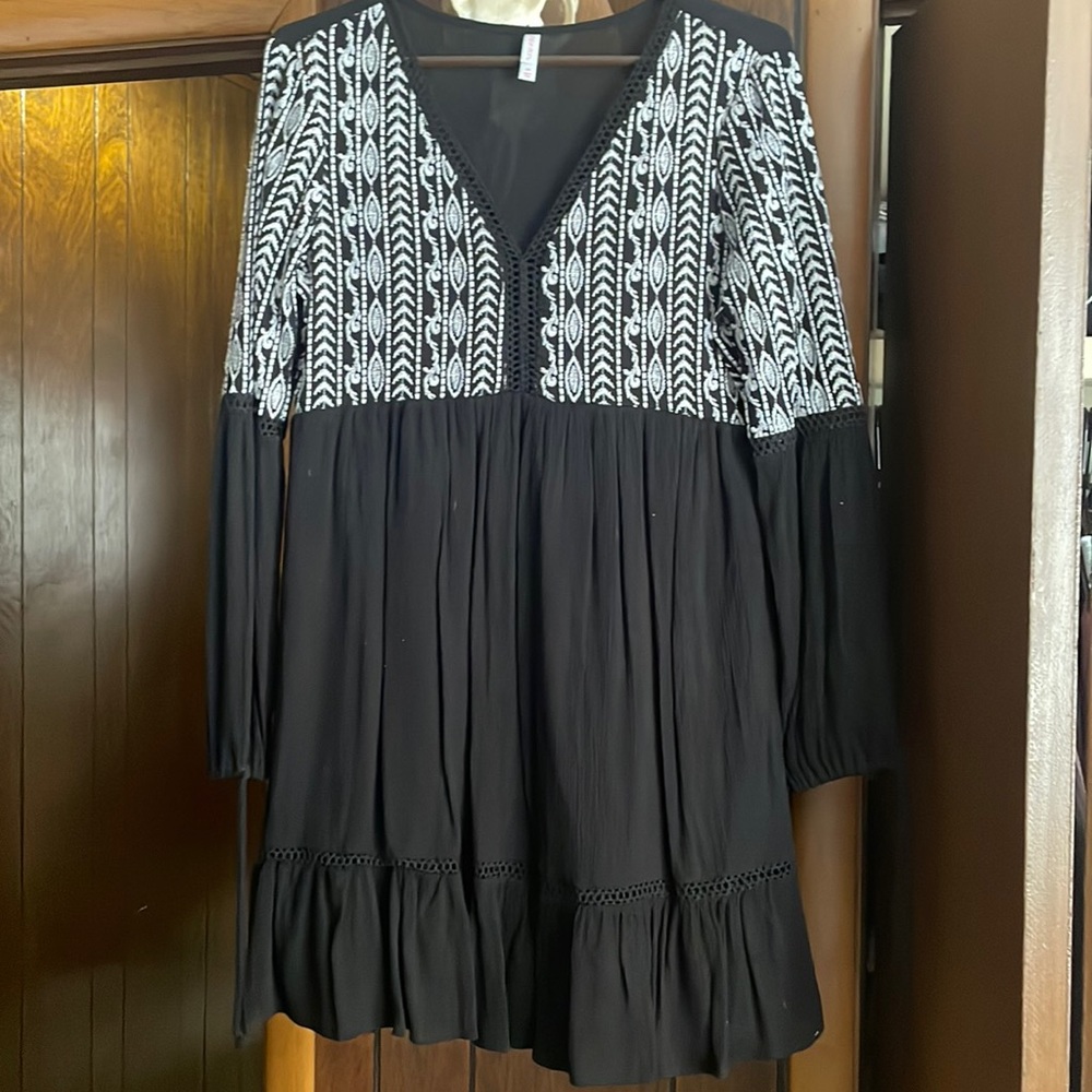 Light long sleeve dress